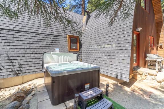 Canoe Cabin