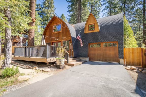 Canoe Cabin